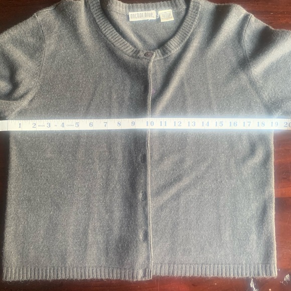 Light button up cardigan - Picture 4 of 5